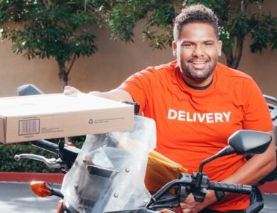 6 same-day delivery partners online stores use in the UAE